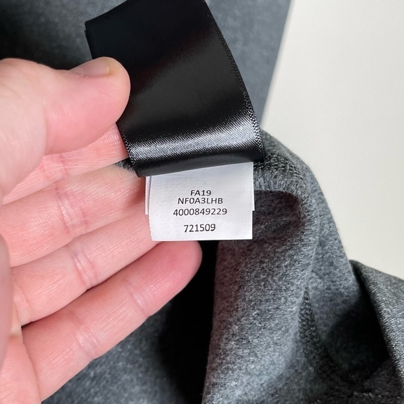 The North Face Tech Quarter Zip Fleece - Picture 7 of 7